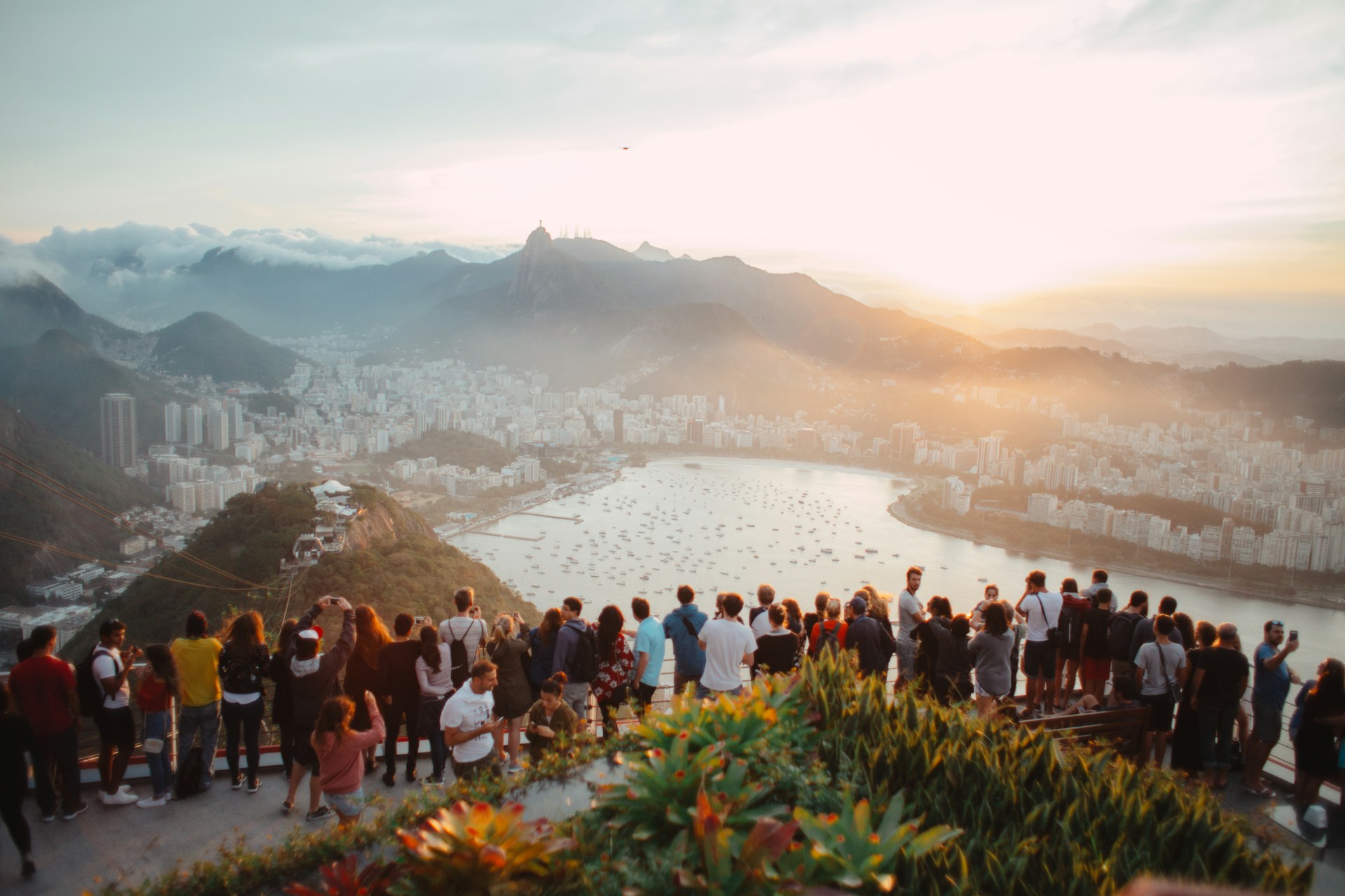 https://v1.horasis.org/wp-content/uploads/2025/03/elizeu-dias-SEq9dyZSe6c-unsplash-1.jpg